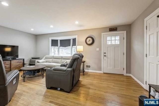 23 Asmus Road, Closter, NJ 07624