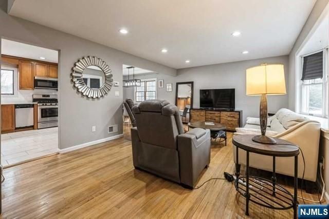 23 Asmus Road, Closter, NJ 07624