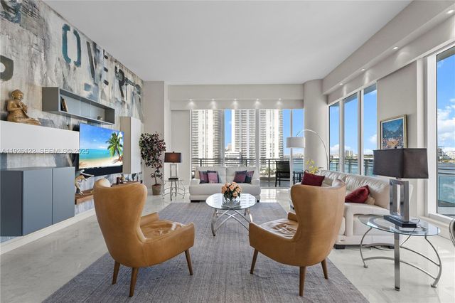 900 Brickell Key Blvd 803, Miami, FL 33131