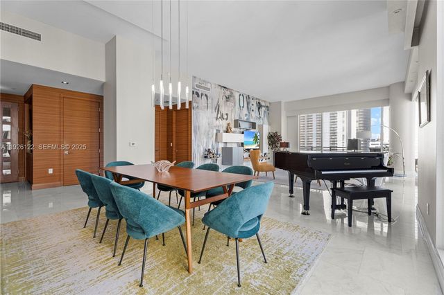 900 Brickell Key Blvd 803, Miami, FL 33131