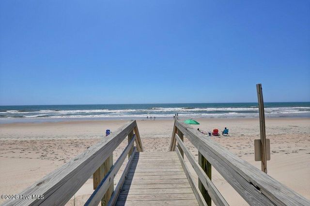 1213 N Shore Drive, Surf City, NC 28445