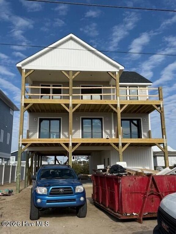 Image 2 of property listing at 1213 N Shore Drive, Surf City, NC 28445