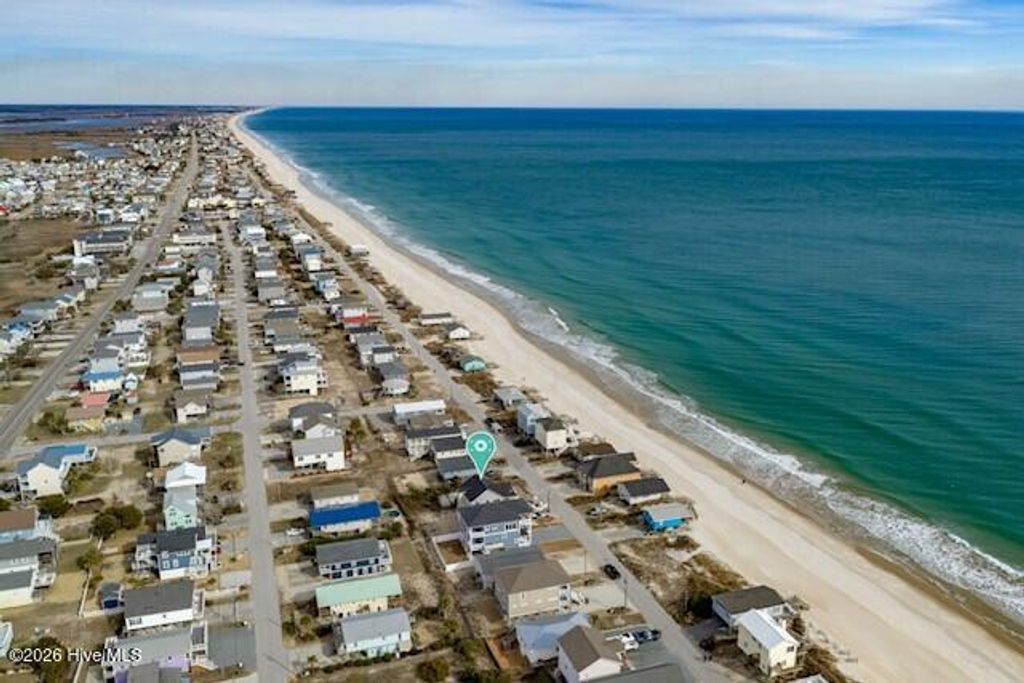 Image 3 of property listing at 1213 N Shore Drive, Surf City, NC 28445