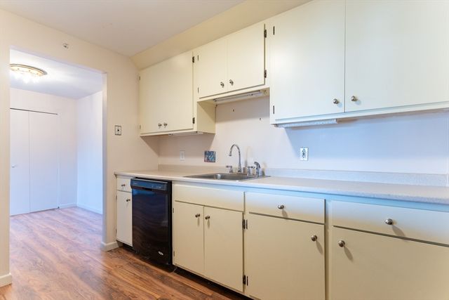 273 West Main St B12, Marlborough, MA 01752