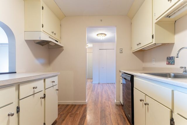 273 West Main St B12, Marlborough, MA 01752