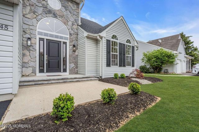445 Vista Court, Brick, NJ 08724