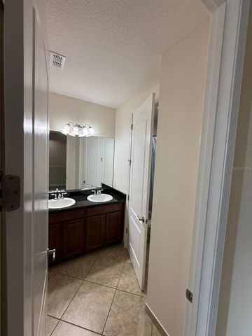 8057 PRESTBURY DRIVE, Orlando, FL 32832