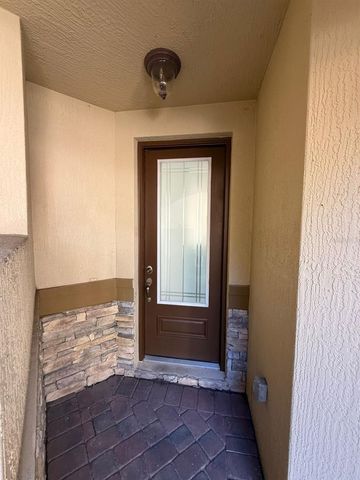 8057 PRESTBURY DRIVE, Orlando, FL 32832