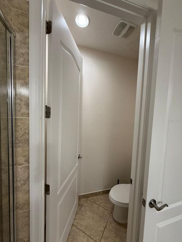 8057 PRESTBURY DRIVE, Orlando, FL 32832