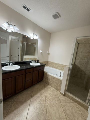 8057 PRESTBURY DRIVE, Orlando, FL 32832