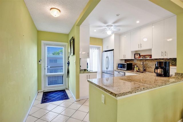 1461 S Ocean Blvd Apt 303, Pompano Beach, FL 33062