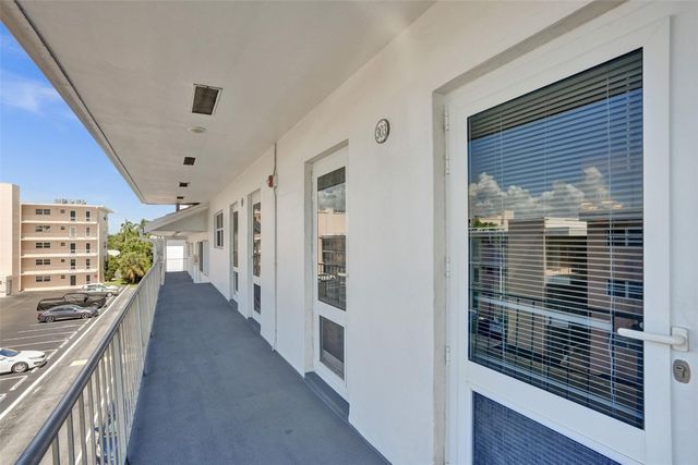 1461 S Ocean Blvd Apt 303, Pompano Beach, FL 33062