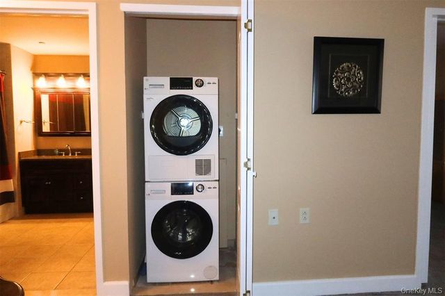 50 Merrick Avenue, East Meadow, NY 11554