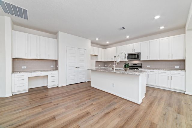 7731 Coral Key Drive, Cypress, TX 77433