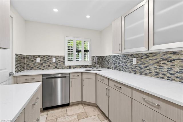 4092 Belair LN 1, Naples, FL 34103