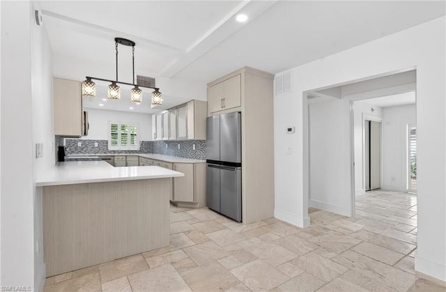 4092 Belair LN 1, Naples, FL 34103