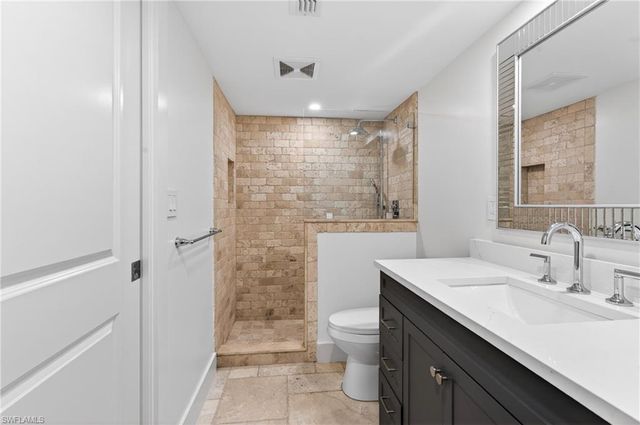 4092 Belair LN 1, Naples, FL 34103