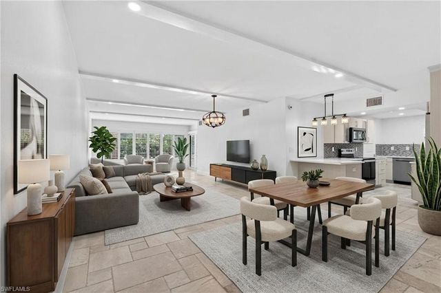 4092 Belair LN 1, Naples, FL 34103