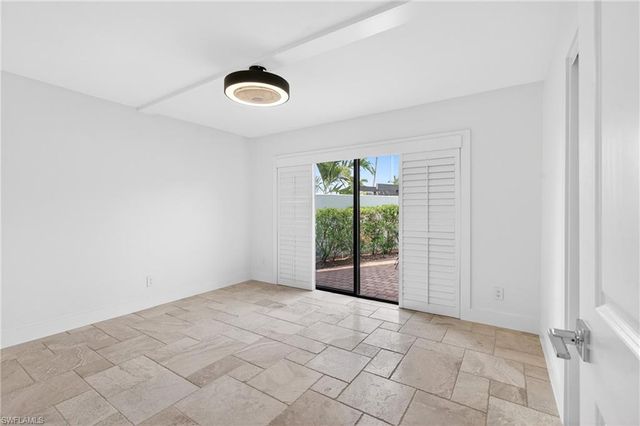 4092 Belair LN 1, Naples, FL 34103