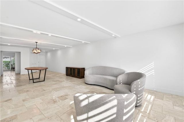 4092 Belair LN 1, Naples, FL 34103