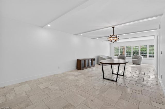 4092 Belair LN 1, Naples, FL 34103