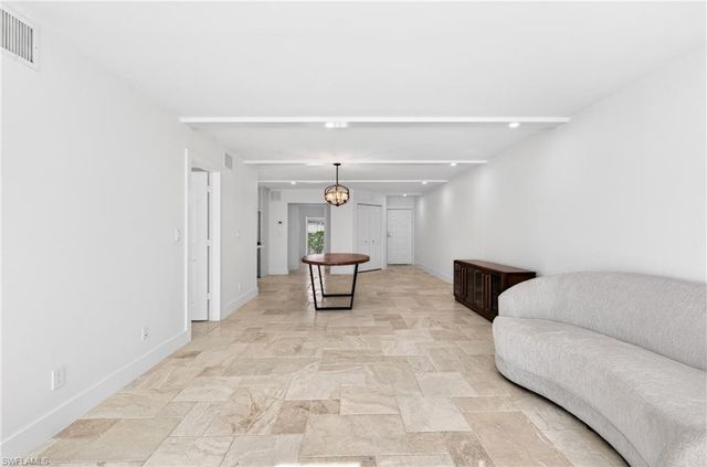 4092 Belair LN 1, Naples, FL 34103