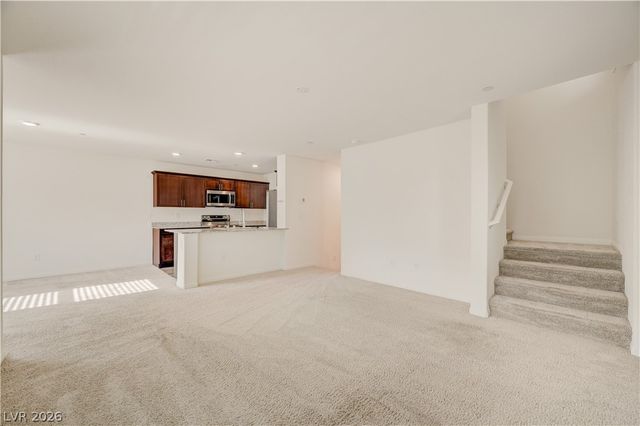 6944 Skyline Blue Street, North Las Vegas, NV 89086