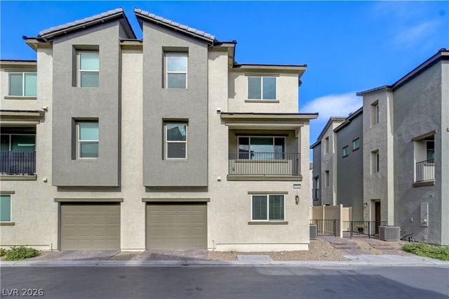6944 Skyline Blue Street, North Las Vegas, NV 89086
