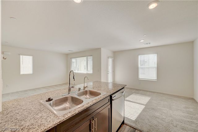 6944 Skyline Blue Street, North Las Vegas, NV 89086