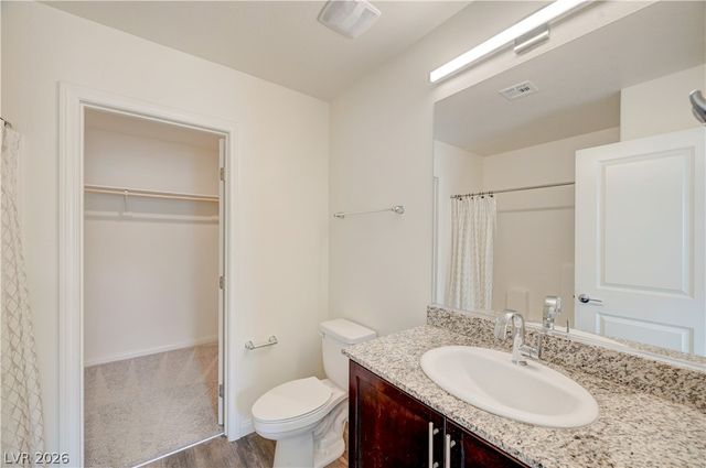 6944 Skyline Blue Street, North Las Vegas, NV 89086