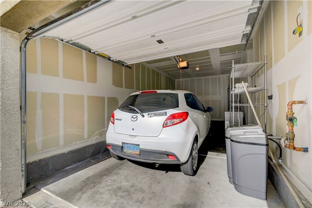 6944 Skyline Blue Street, North Las Vegas, NV 89086