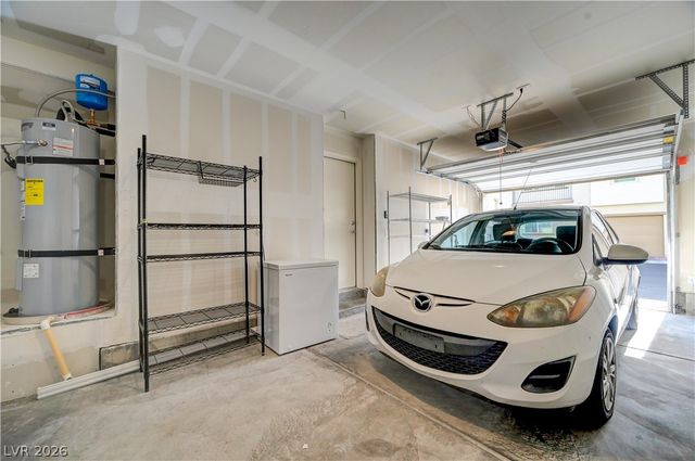 6944 Skyline Blue Street, North Las Vegas, NV 89086