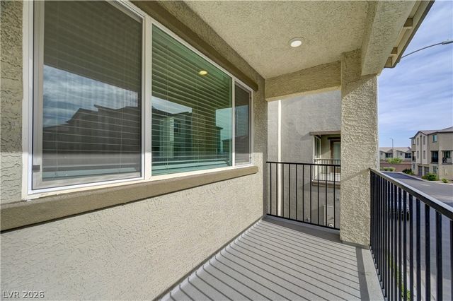 6944 Skyline Blue Street, North Las Vegas, NV 89086