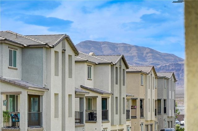 6944 Skyline Blue Street, North Las Vegas, NV 89086
