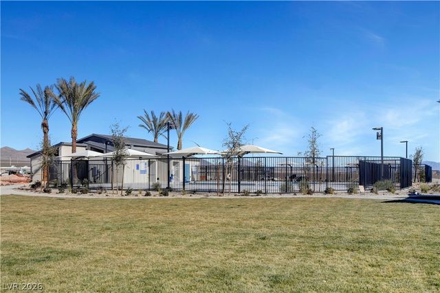6944 Skyline Blue Street, North Las Vegas, NV 89086