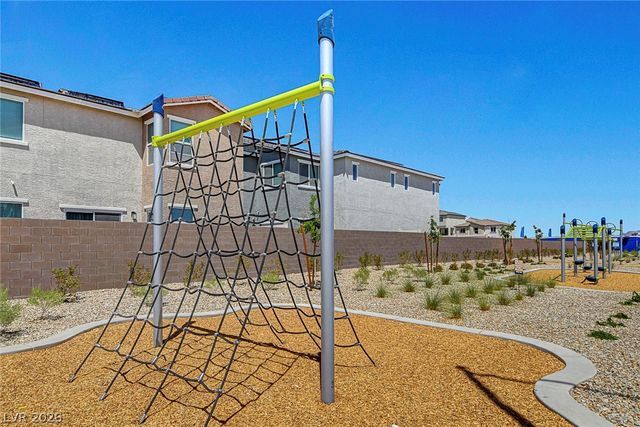6944 Skyline Blue Street, North Las Vegas, NV 89086
