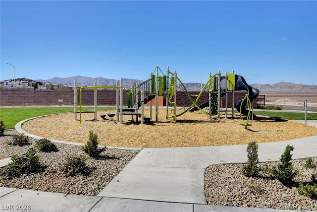 6944 Skyline Blue Street, North Las Vegas, NV 89086