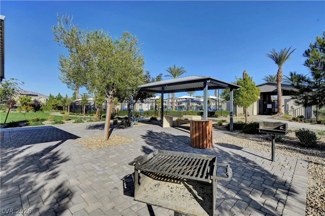 6944 Skyline Blue Street, North Las Vegas, NV 89086