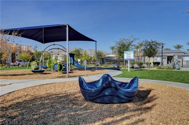 6944 Skyline Blue Street, North Las Vegas, NV 89086