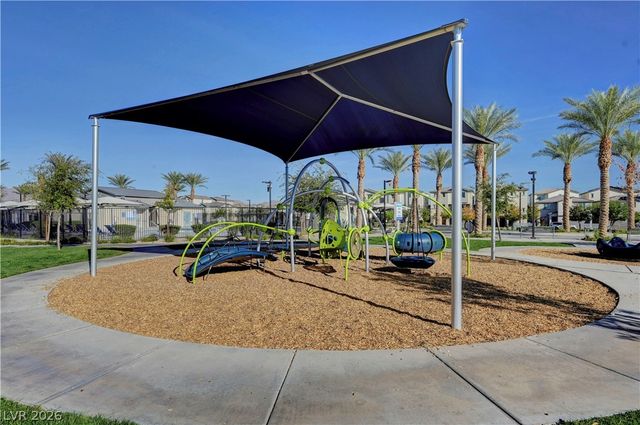 6944 Skyline Blue Street, North Las Vegas, NV 89086