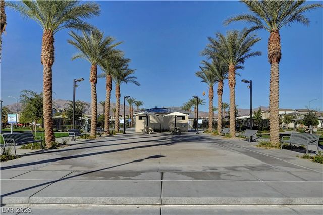6944 Skyline Blue Street, North Las Vegas, NV 89086