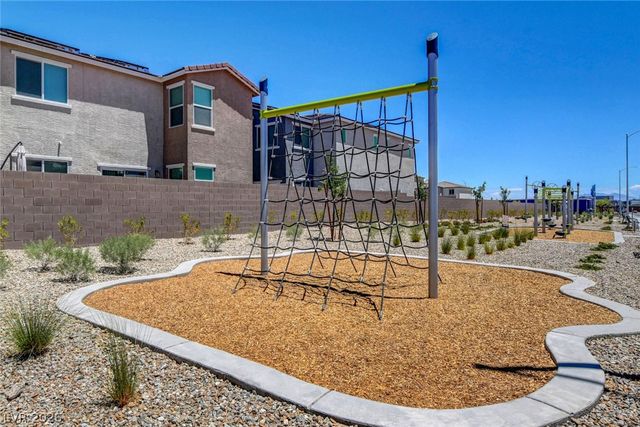6944 Skyline Blue Street, North Las Vegas, NV 89086