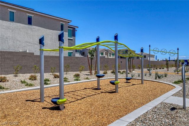 6944 Skyline Blue Street, North Las Vegas, NV 89086