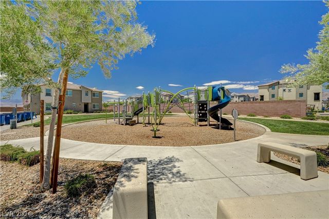 6944 Skyline Blue Street, North Las Vegas, NV 89086