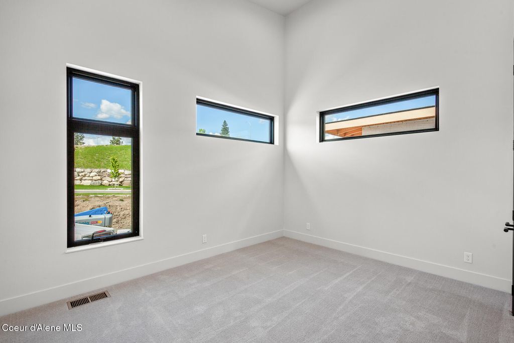 2855 W Lumber Lane, Coeur d'Alene, ID 83814 photo 24