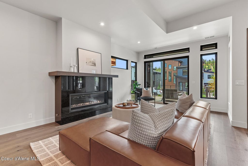 2855 W Lumber Lane, Coeur d'Alene, ID 83814 photo 4