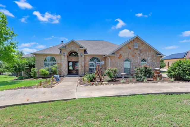 117 Lookout CIR, Hutto, TX 78634