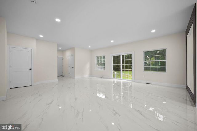 237 VARSITY AVE, Princeton, NJ 08540