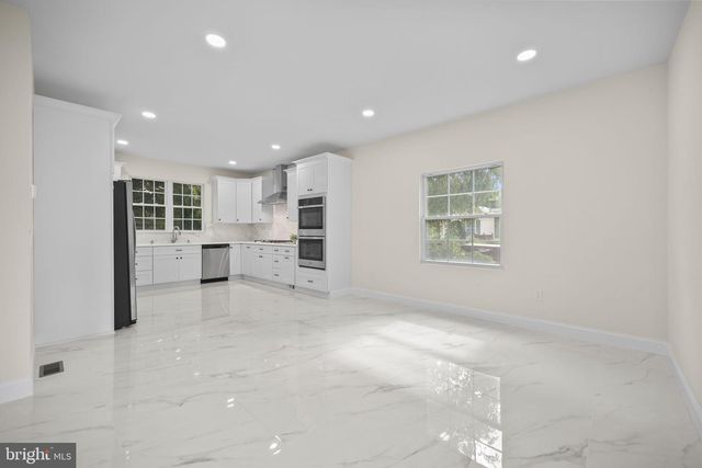 237 VARSITY AVE, Princeton, NJ 08540