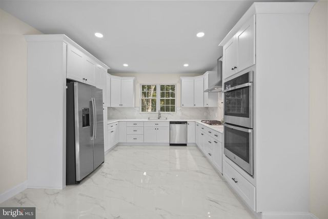 237 VARSITY AVE, Princeton, NJ 08540